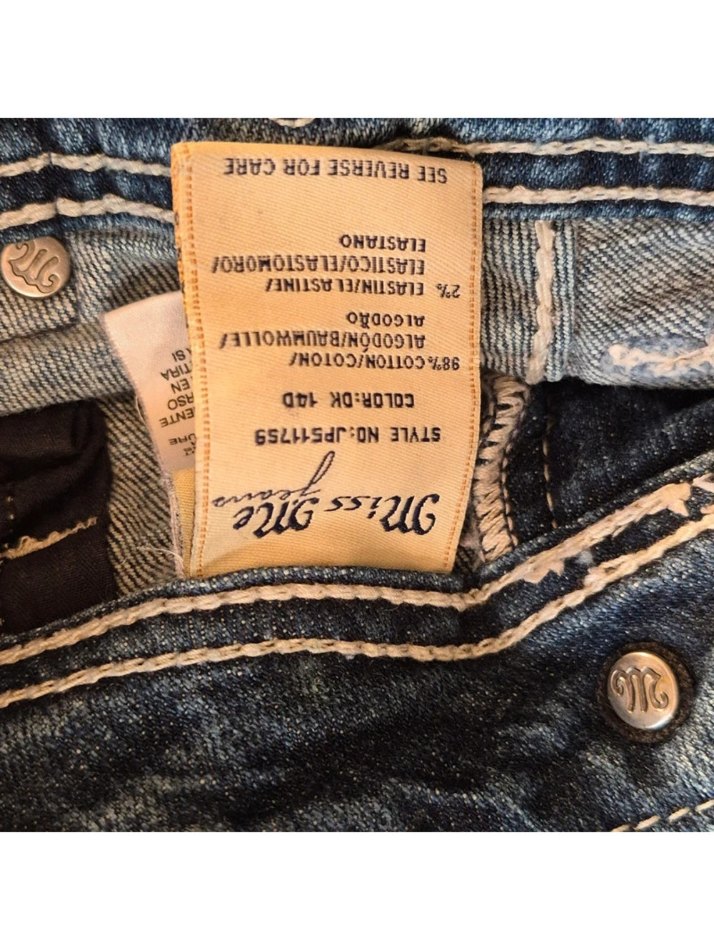 Miss Me Jean bundle Fall Woman's - Picture 5 of 14